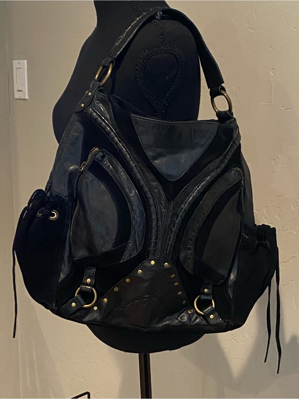Vintage Y2K Steve Madden mixed media leather & suede hobo bag. 🔥🔥MSRP $128. - Picture 2 of 9